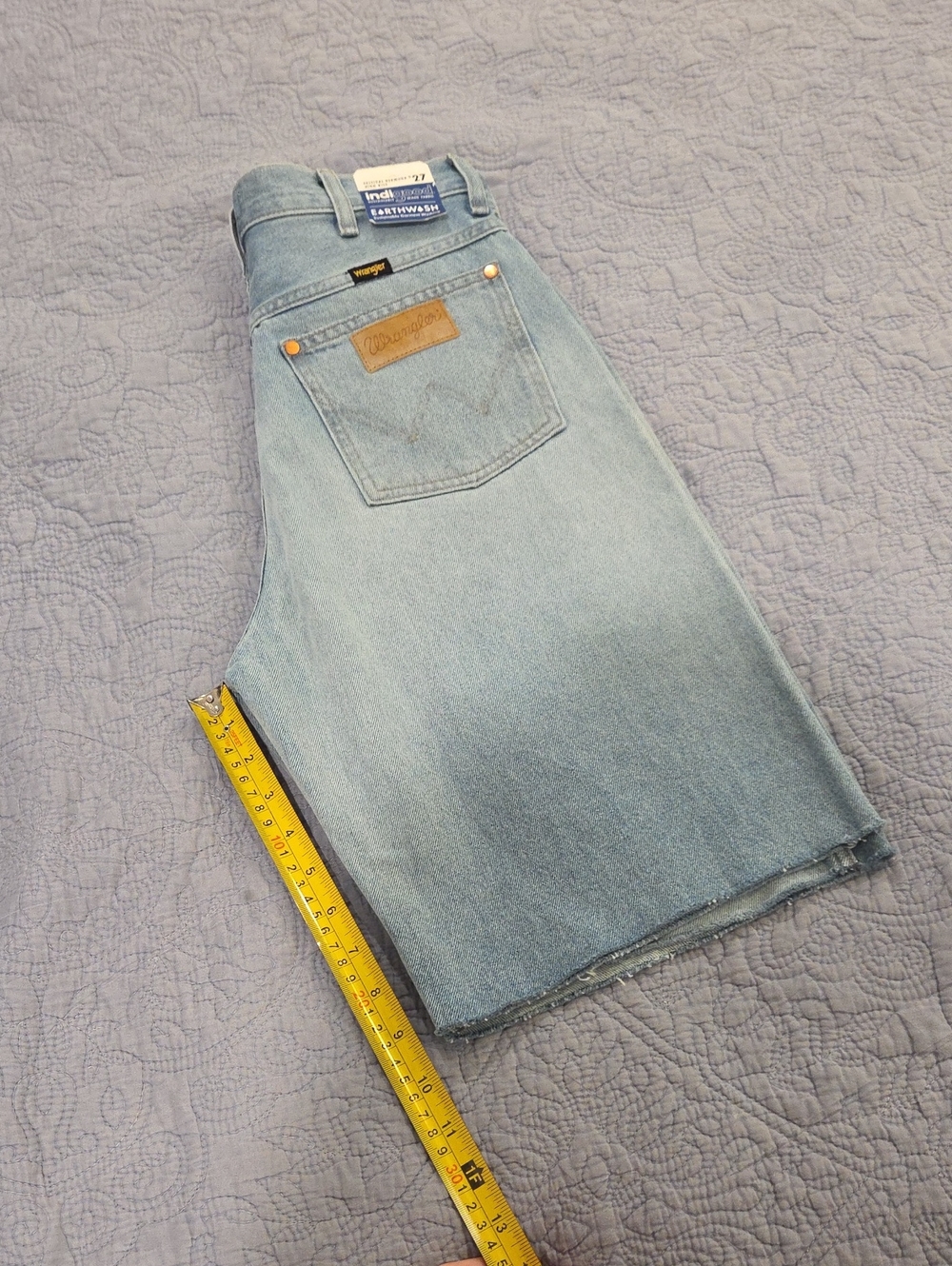 Wrangler Light Blue Distressed Denim Bermuda Shorts - Size 27! New W/tags! - Picture 14 of 15